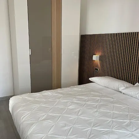 Costantino Luxury